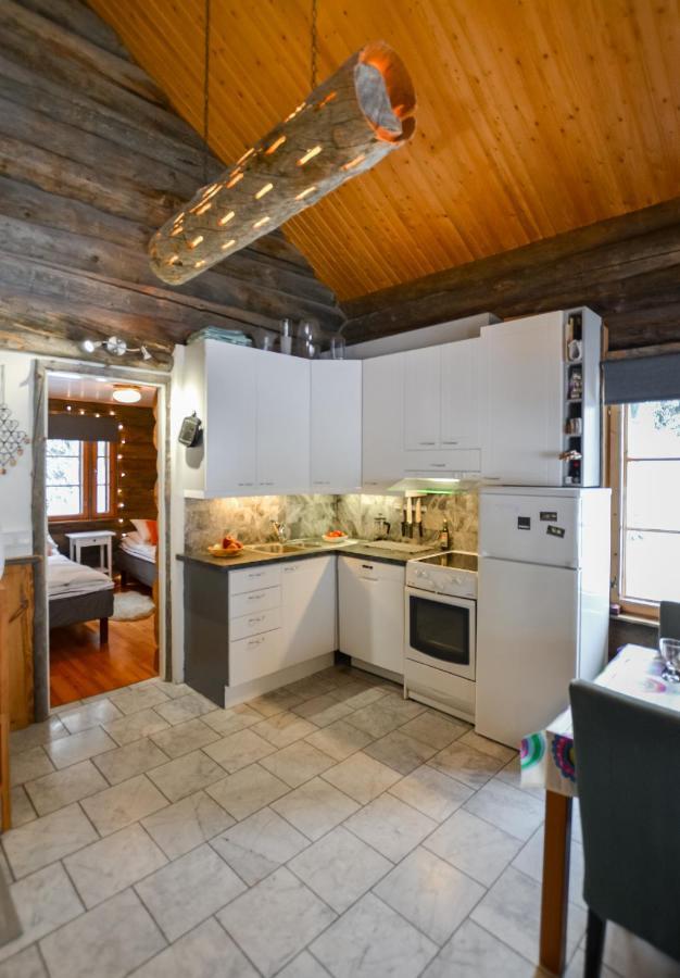 Yllaeshilla Cottage Äkäslompolo Extérieur photo