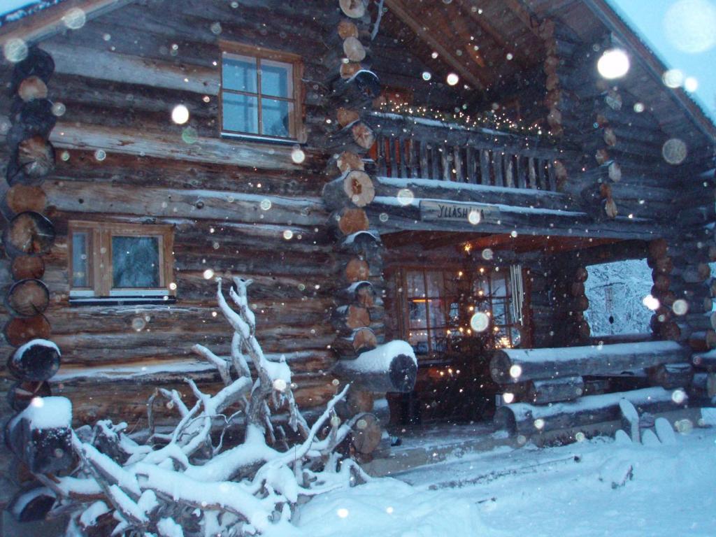 Yllaeshilla Cottage Äkäslompolo Chambre photo