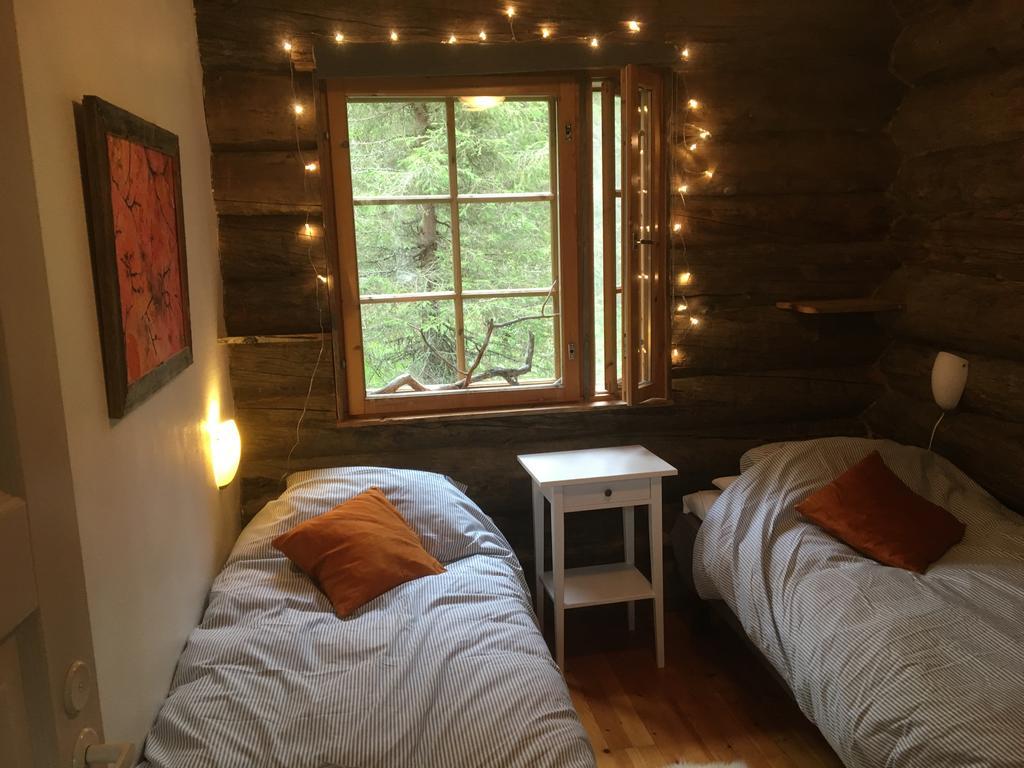 Yllaeshilla Cottage Äkäslompolo Extérieur photo